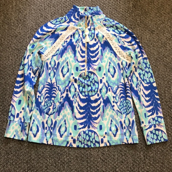 Lilly Pulitzer Tops - NWOT Lilly Pulitzer popover top